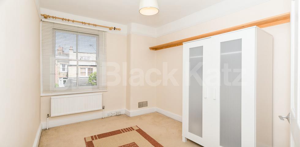 			2 Bedroom, 1 bath, 1 reception Flat			 Goodwyns Vale, Muswell Hill